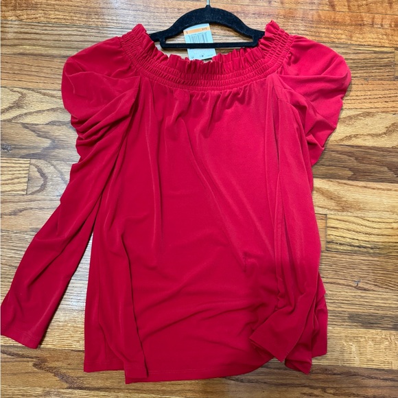 NWT Michael Kors Red Blouse - perfect for the holidays - Picture 5 of 7